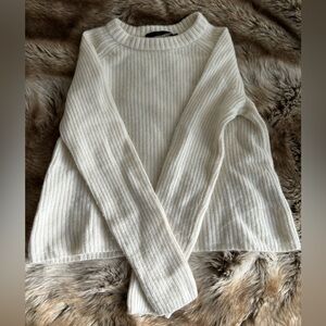 Jenni Kayne classic best-selling wear-everywhere sweater.